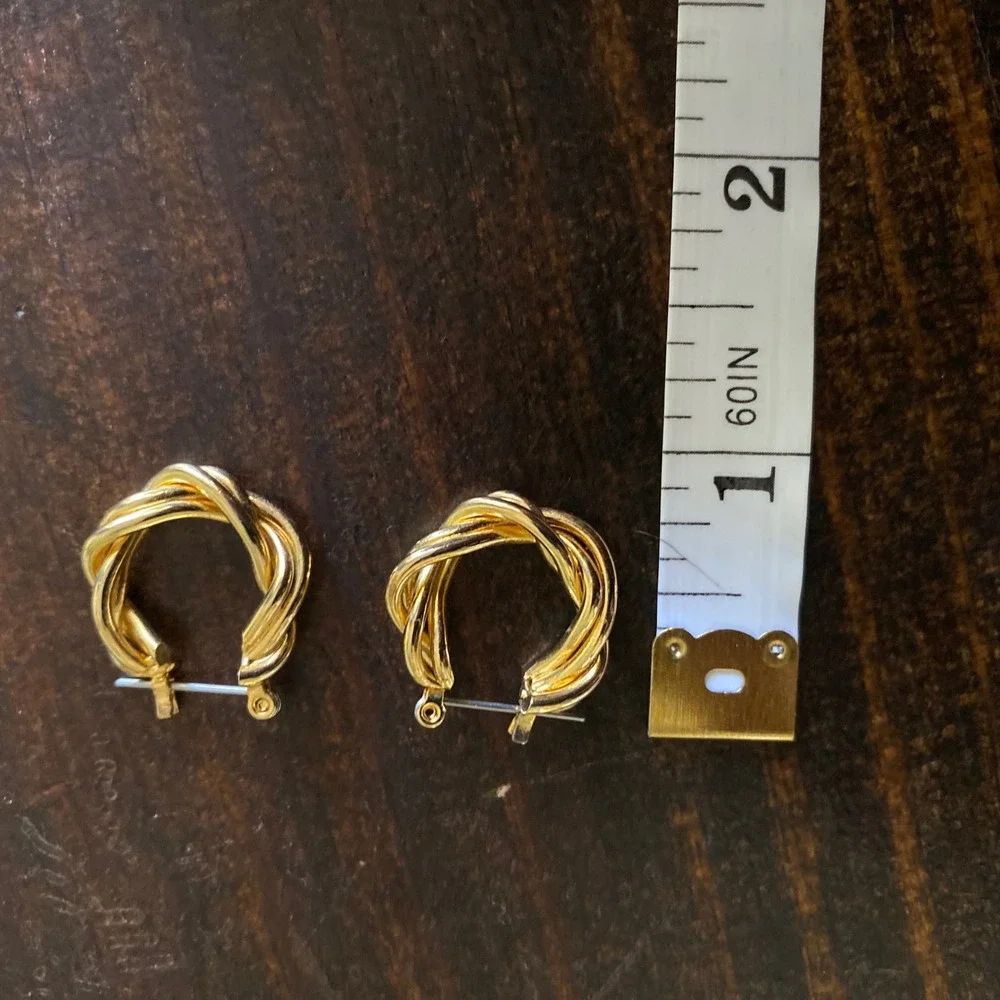Gold Tone Twisted Rope Hoop Earrings Braided Latch Back Textured‎ Jewelry